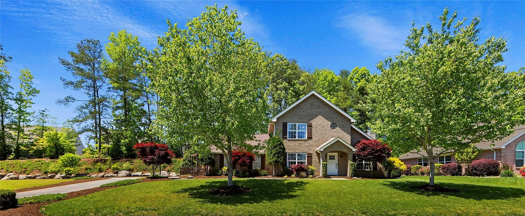 1313 Crown Ridge Dr